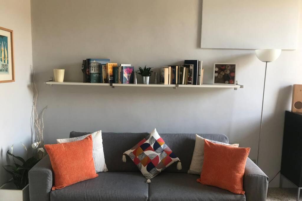 Sunny Top Floor In San Frediano Firenze Esterno foto